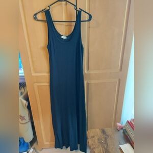 Scoopneck Black Maxi Dress